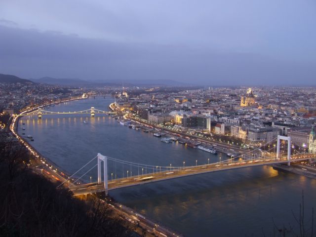 http://kulturszalon.hu/sites/default/files/field/image/budapest.jpg